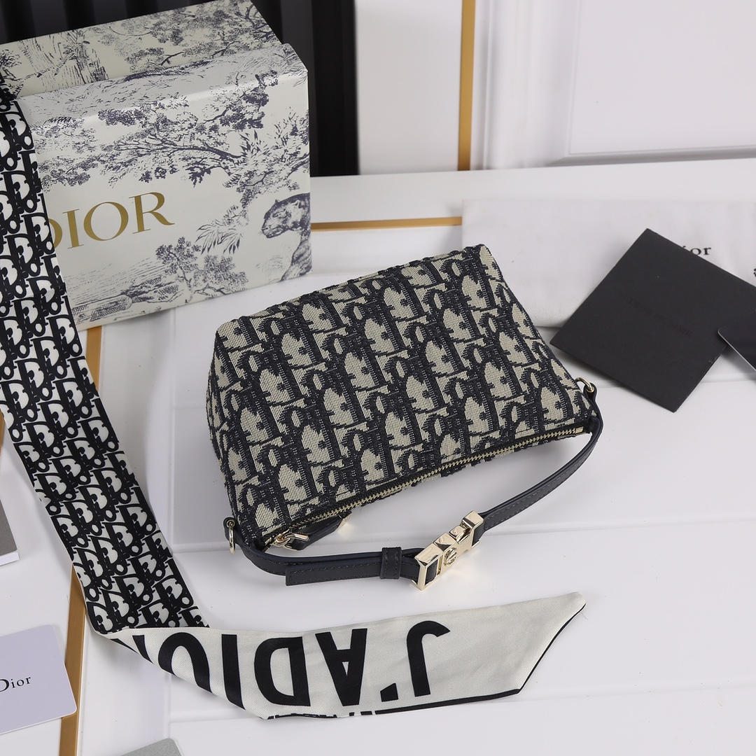 Replica Dior Small Drtravel Nomad Pouch - Image 8