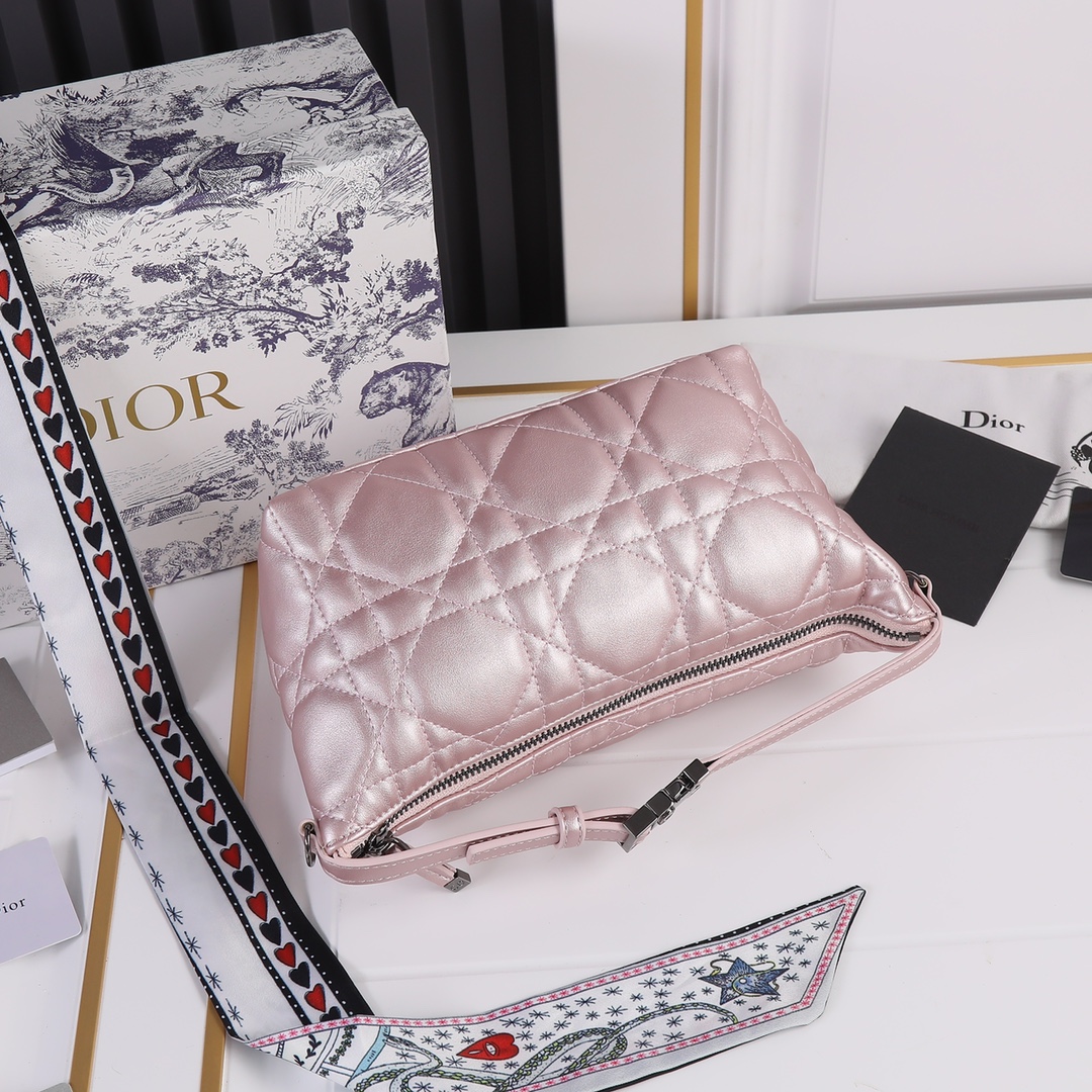 Replica Dior Medium Drtravel Nomad Pouch - Image 14