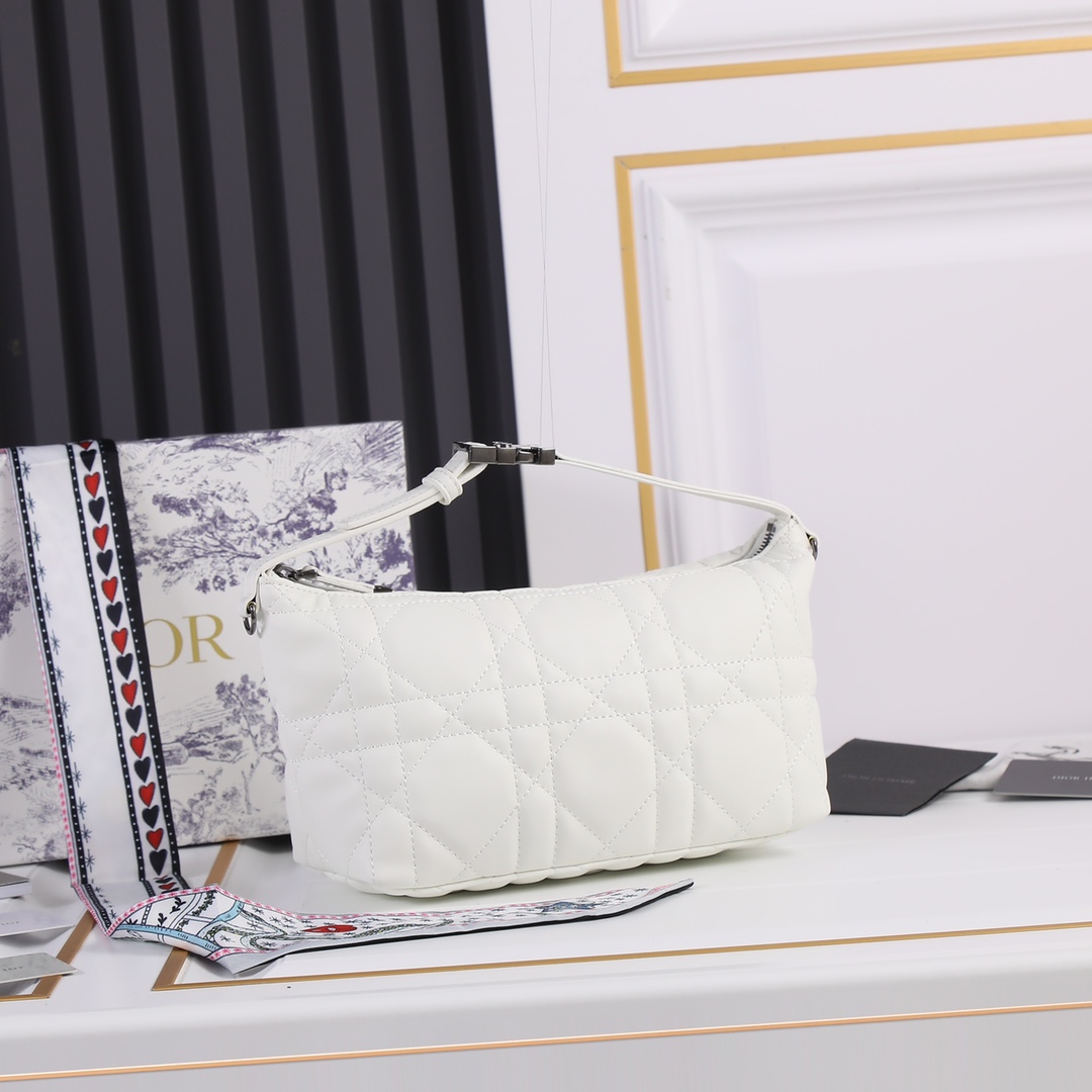 Replica Dior Medium Drtravel Nomad Pouch - Image 17