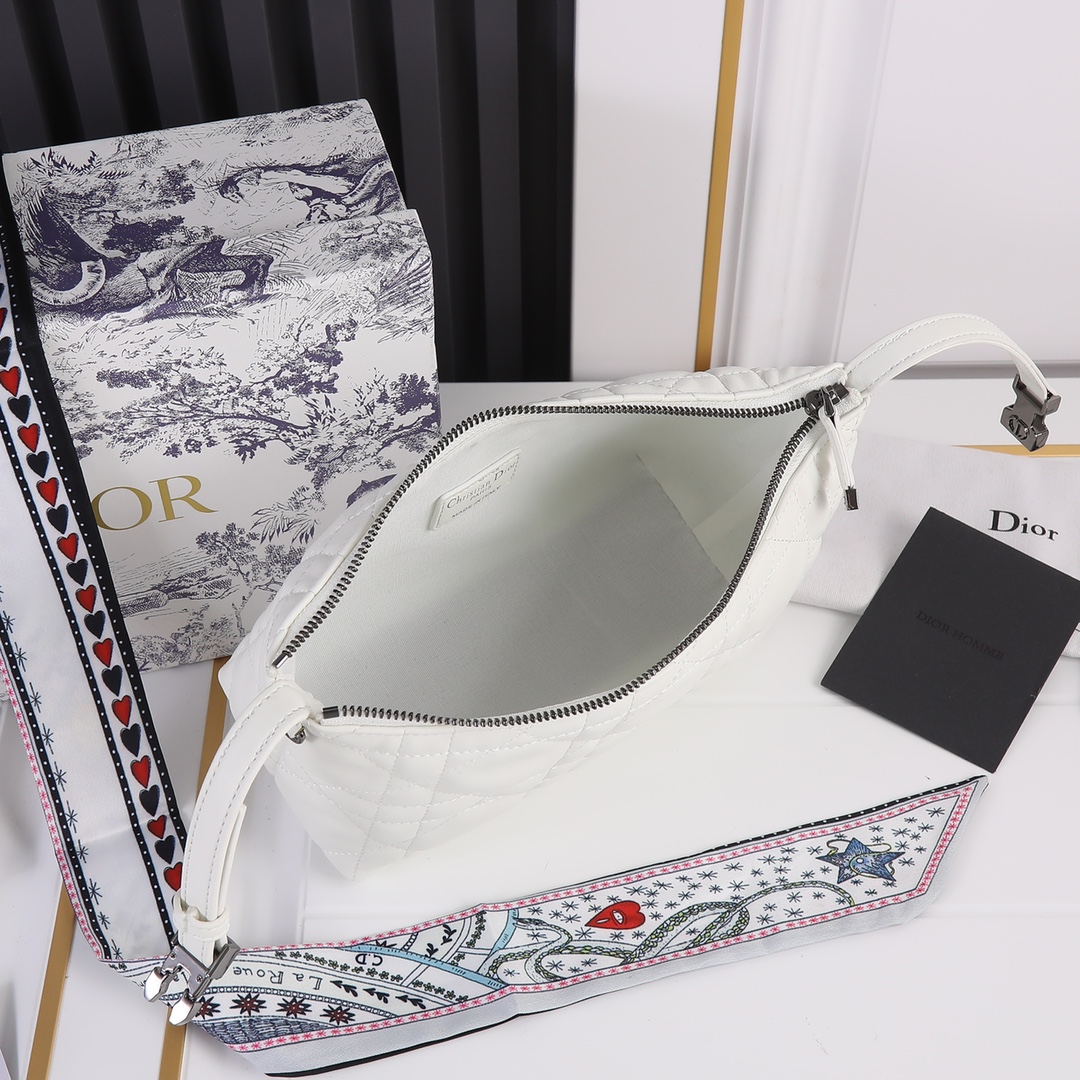 Replica Dior Medium Drtravel Nomad Pouch - Image 21