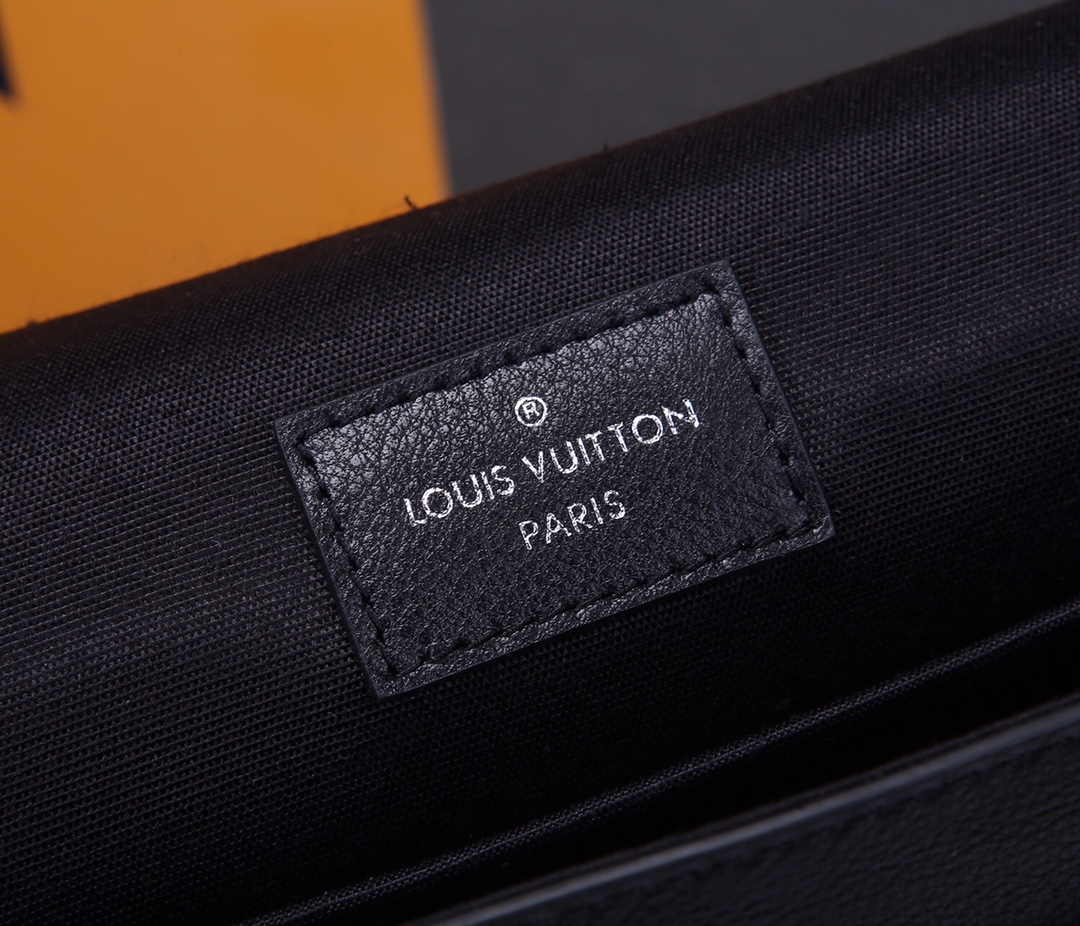 Replica Louis Vuitton Aaa-Sprinter Messenger M44729 - Image 9