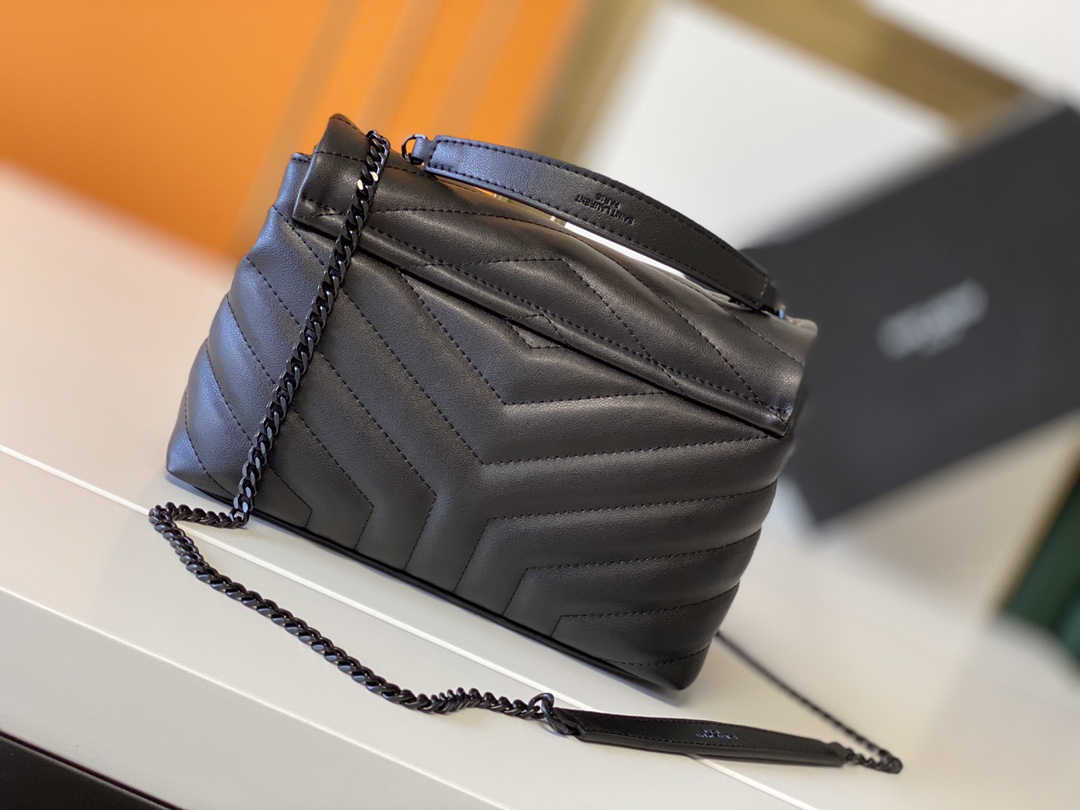 Replica Ysl Loulou Small Bag In Matelasse “Y” Leather- Black/Beige/Red - Image 11