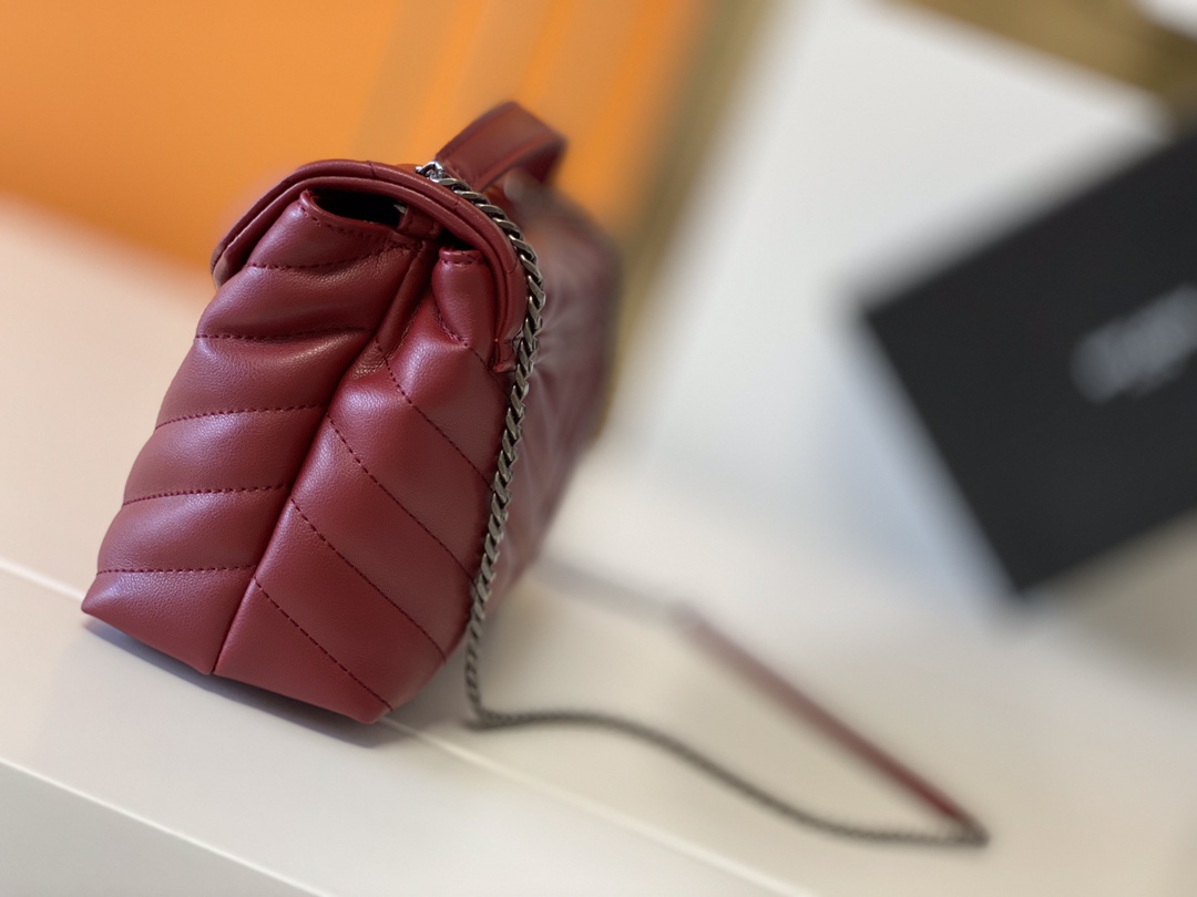 Replica Ysl Loulou Small Bag In Matelasse “Y” Leather- Black/Beige/Red - Image 22