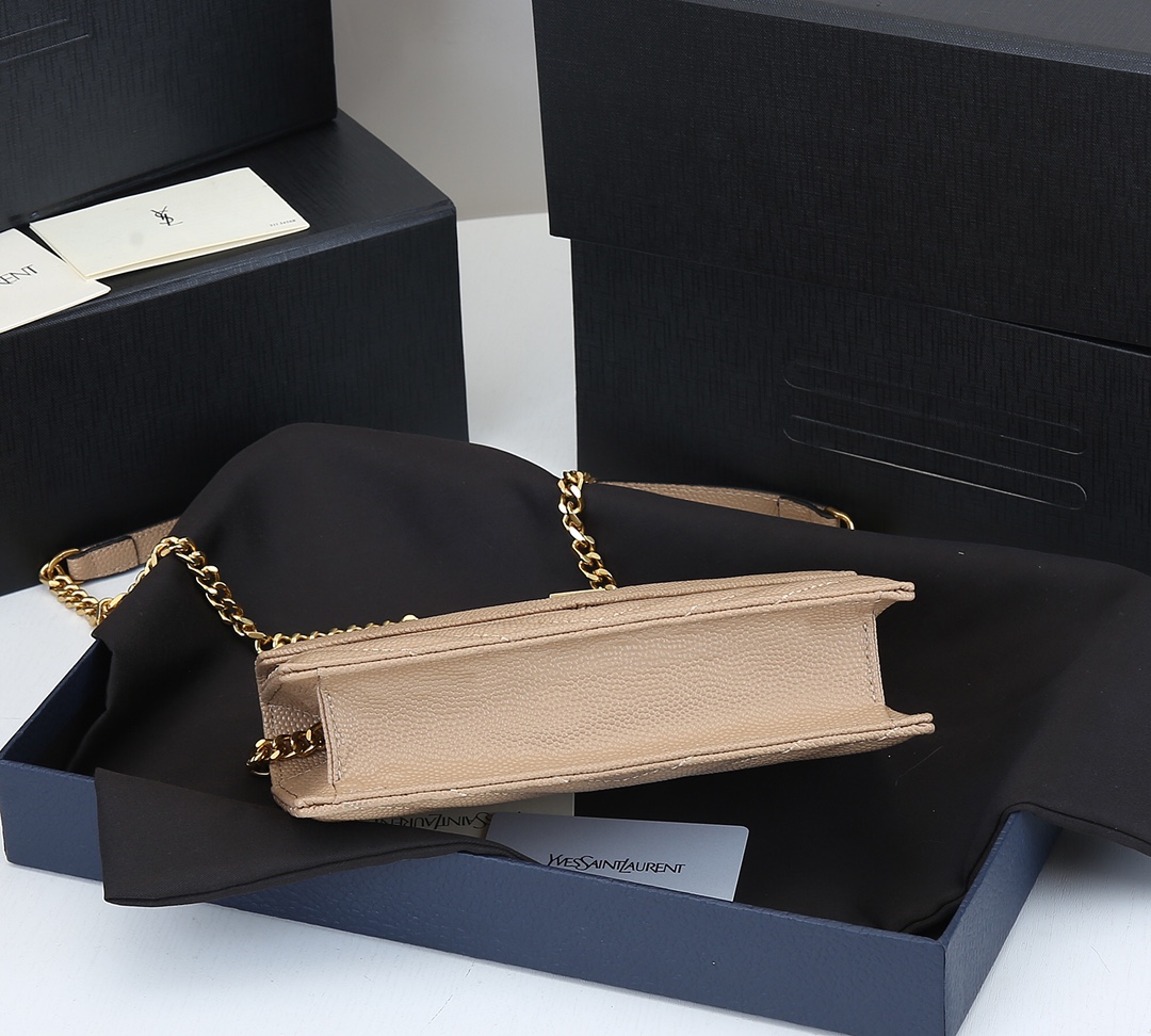 Replica Ysl Envelope Chain Wallet In Grain De Poudre Embossed Leather 1888 - Image 6