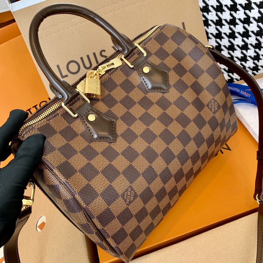 Repeat Boutique Thrift Store - Surprise mom with this Louis Vuitton  pocketbook. Only 99.99!! SOLD!!!