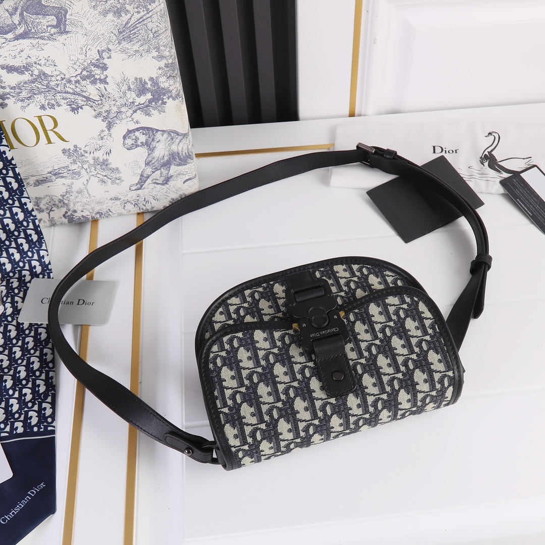 Replica Dior Gallop Messenger Bag - Image 24