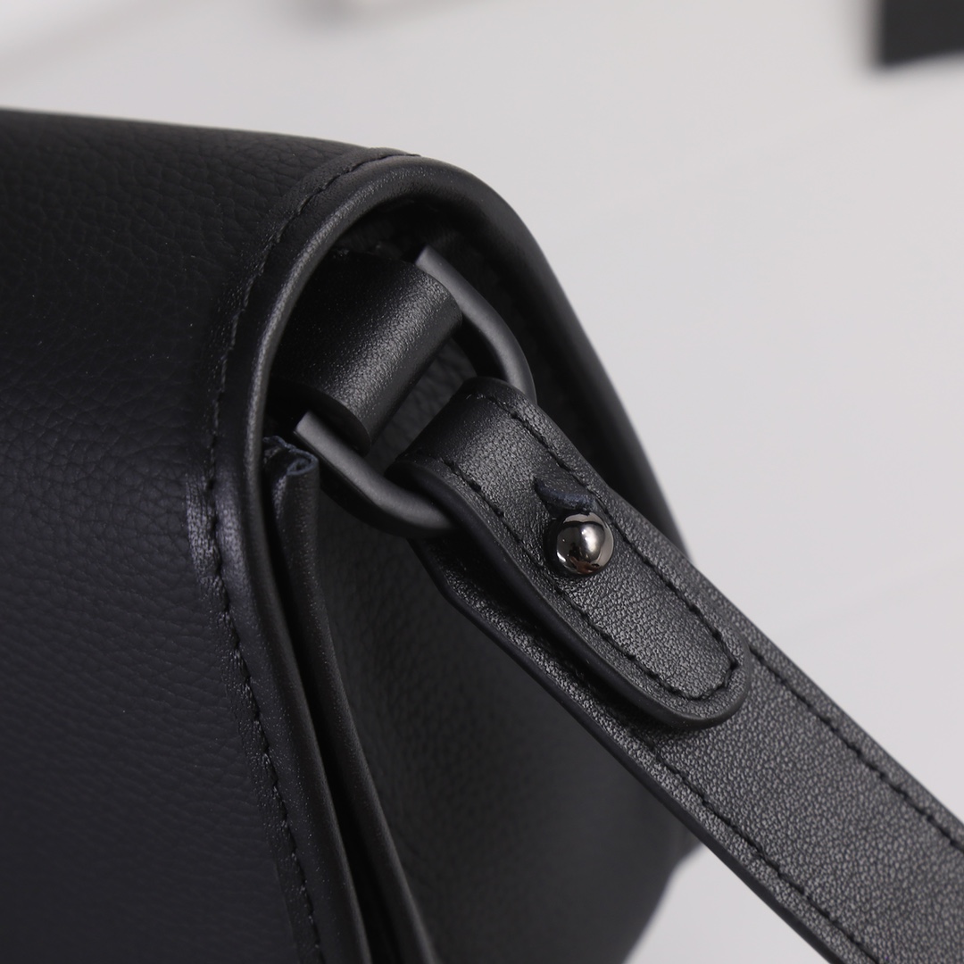 Replica Dior Gallop Messenger Bag - Image 7