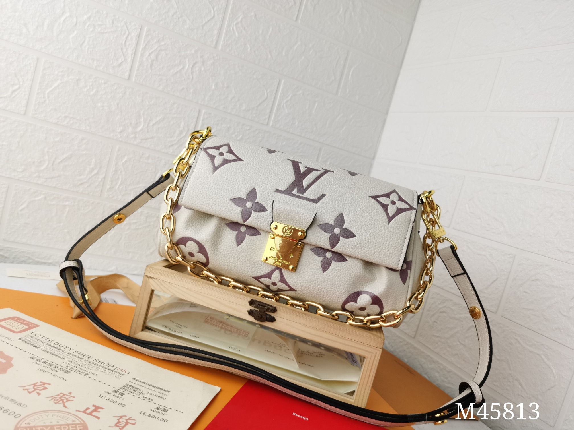 Replica Louis Vuitton Favorite M45813 - Image 21