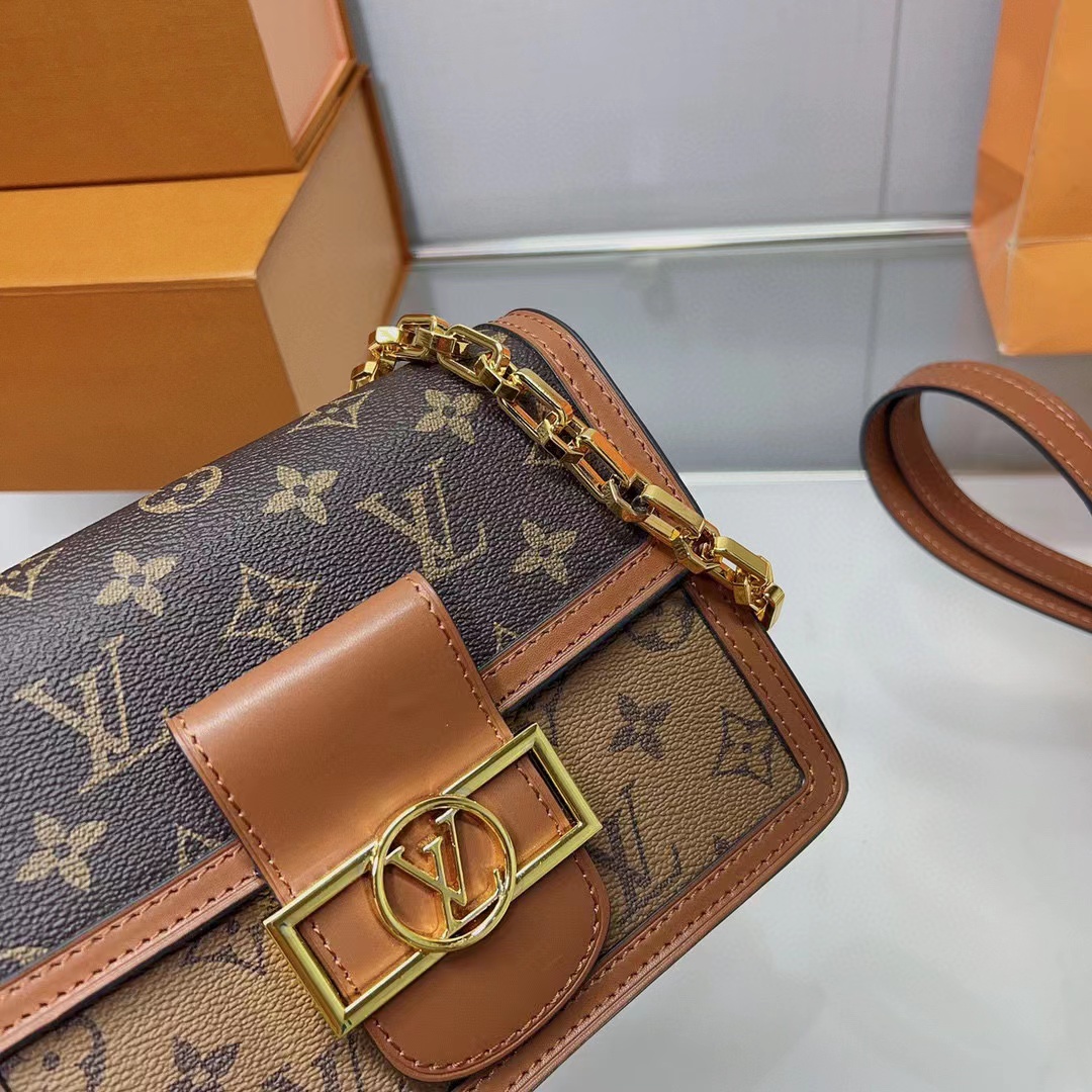 Replica Louis Vuitton Mini Dauphine M44580 - Image 3