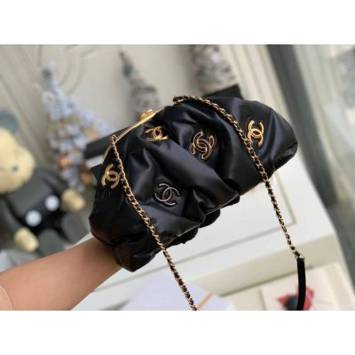 Replica Chanel Calfskin Clutch As2137