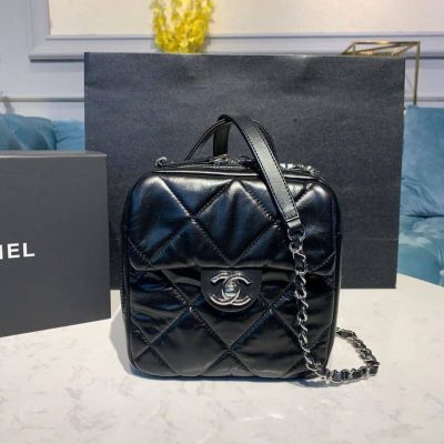 Replica Chanel Camera Case Bag 18Cm As1323