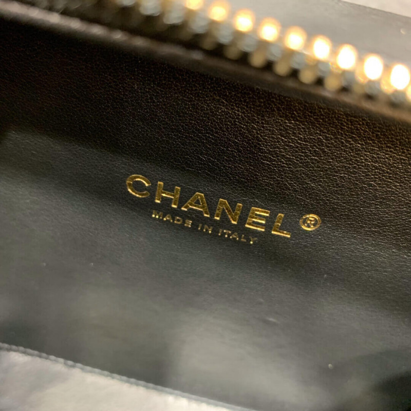 Replica Chanel Chain Around Cc Filigree Small Vanity Bag As1785 - Image 10