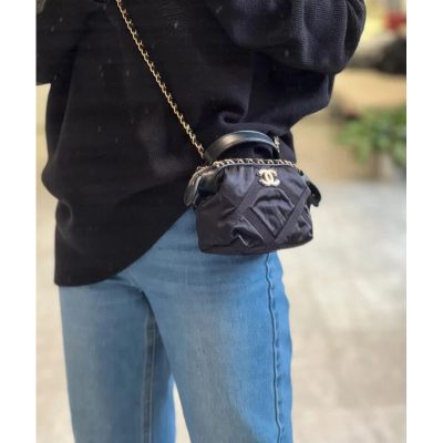 Alternative view of Replica Chanel Clutch With Chain In Nylon Grosgrain Ap2669 Black