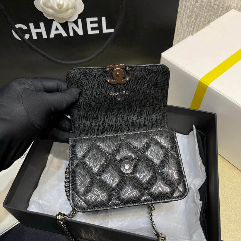 Replica Chanel Enamel Handle Clutch With Chain In Grained Calfskin Ap2758 - Image 11