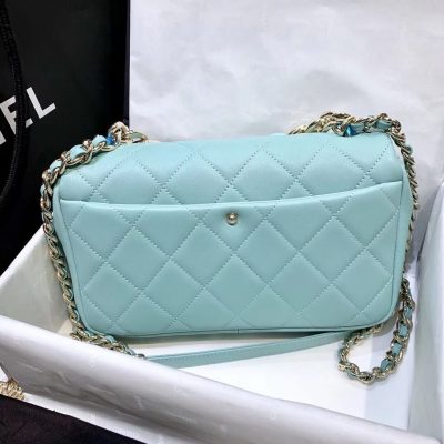 Alternative view of Replica Chanel Flap Bag With Large Bi-Color Chain As1353