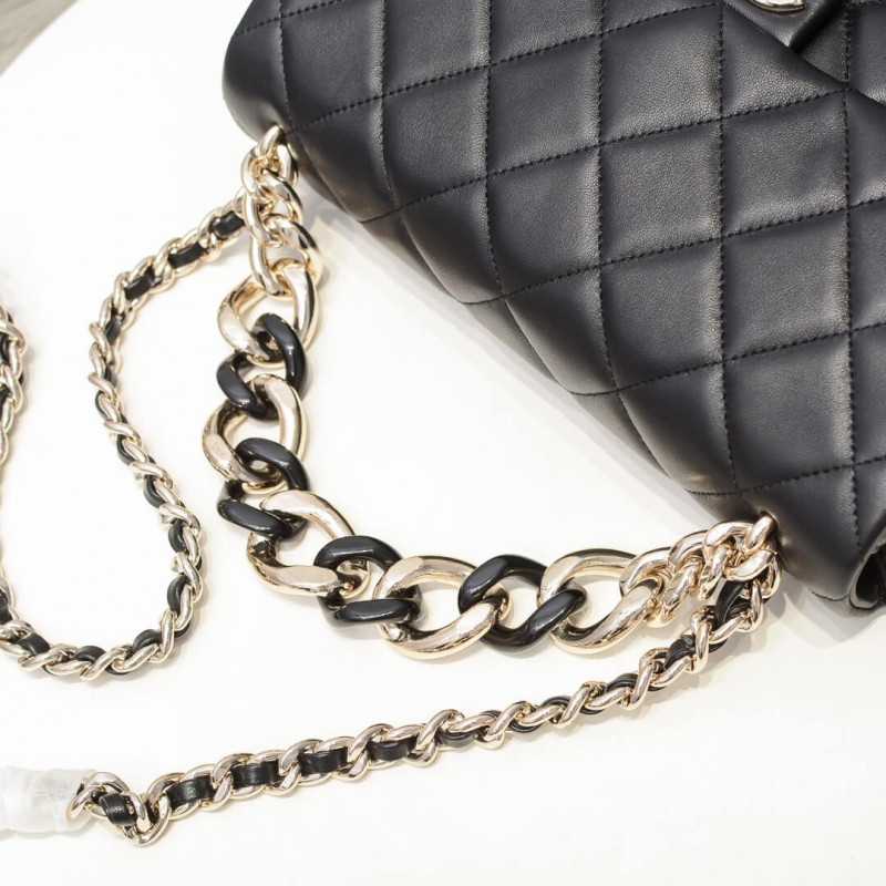 Replica Chanel Flap Bag With Large Bi-Color Chain As1354 - Image 7