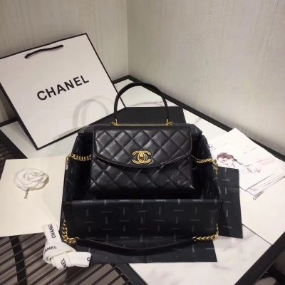 Alternative view of Replica Chanel Flap Bag With Top Handle As1174