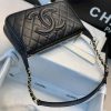 Best Replicas Bags - Chanel Grained Leather Hobo Bag B01960 Best Louis Vuitton LV Replica Bags On Sales