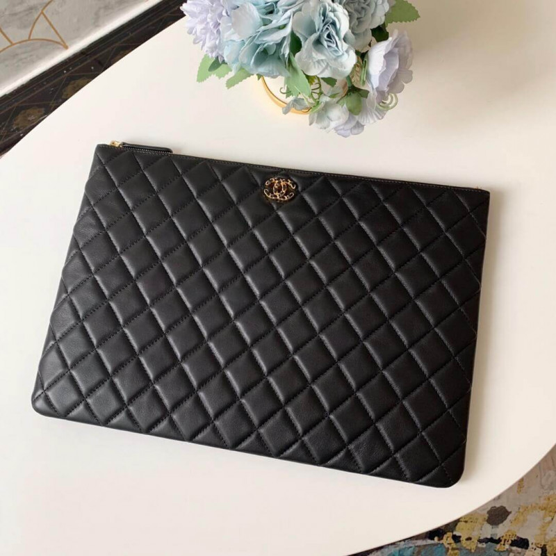 Replica Chanel Larger Zip Pouch 31531