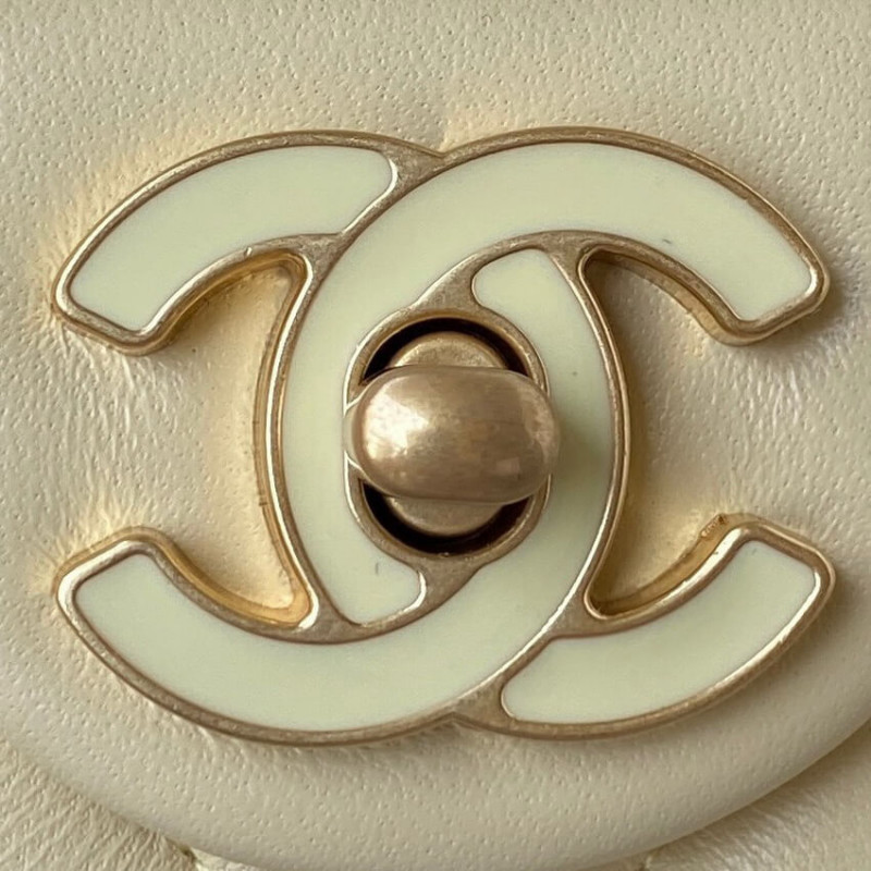 Replica Chanel Mini Flap Bag In Lambskin With Enamel Cc As3113 - Image 5
