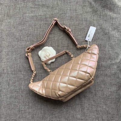 Replica Chanel Quilted Caviar Clafskin Waist Bag As0556