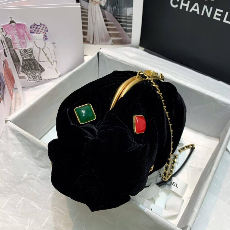 Replica Chanel Velvet Clutch With Enamel As2137 - Image 3