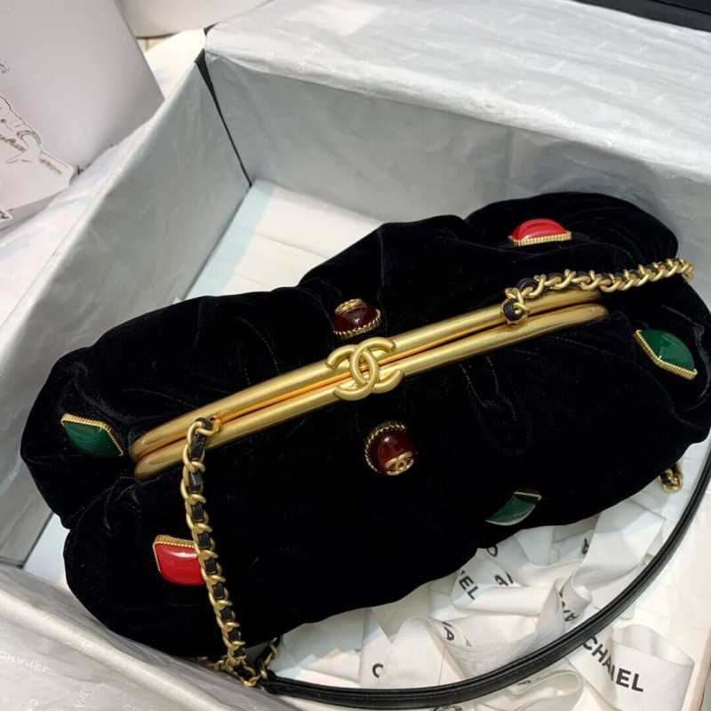 Replica Chanel Velvet Clutch With Enamel As2137 - Image 4