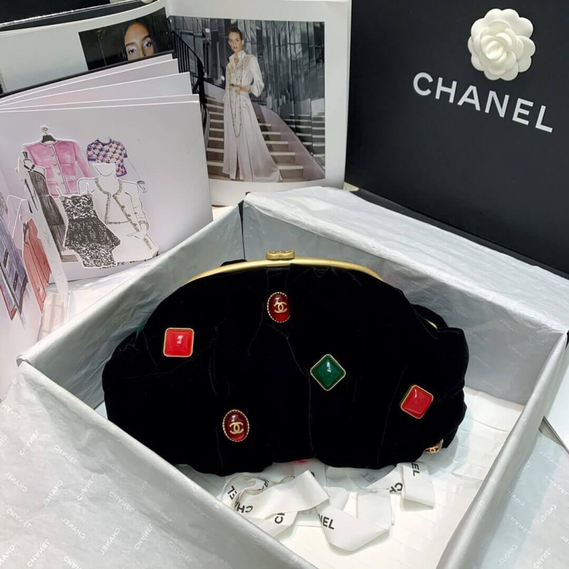 Replica Chanel Velvet Clutch With Enamel As2137 - Image 5