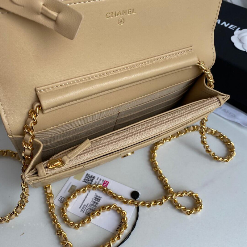 Replica Chanel Zirconium Crystal Cc Logo Wallet On Chain Ap1943 - Image 8