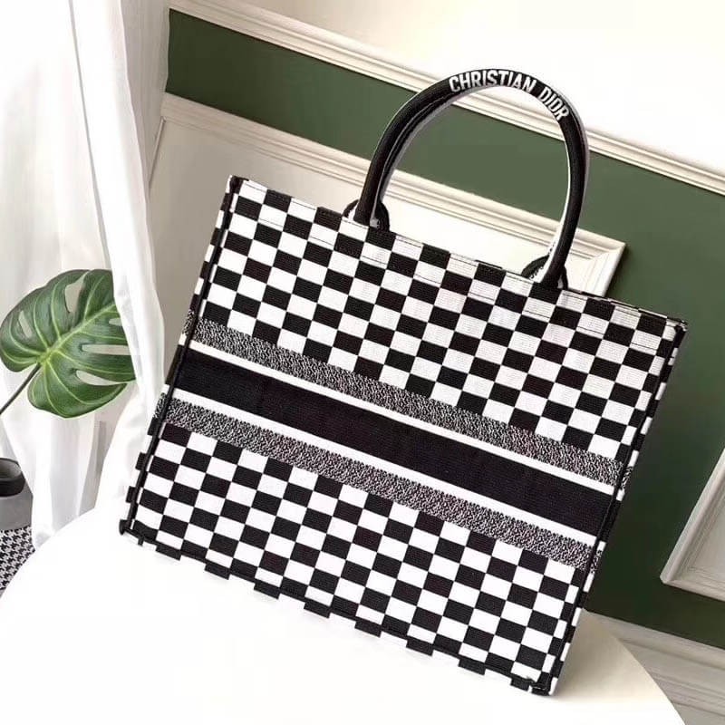 Replica Christian Dior Book Tote Black And White Bag M1286 - Image 3