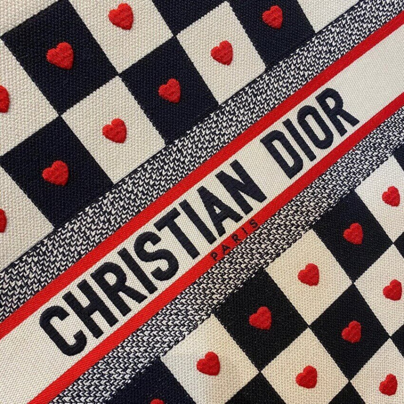 Replica Christian Dior Dioramour Book Tote D-Chess Heart Embroidery M1286 - Image 3