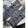 Best Replicas Bags - Dior Book Tote Blue Toile de Jouy Reverse Embroidery M1286 Top Quality Louis Vuitton LV Replica Bags On Sales