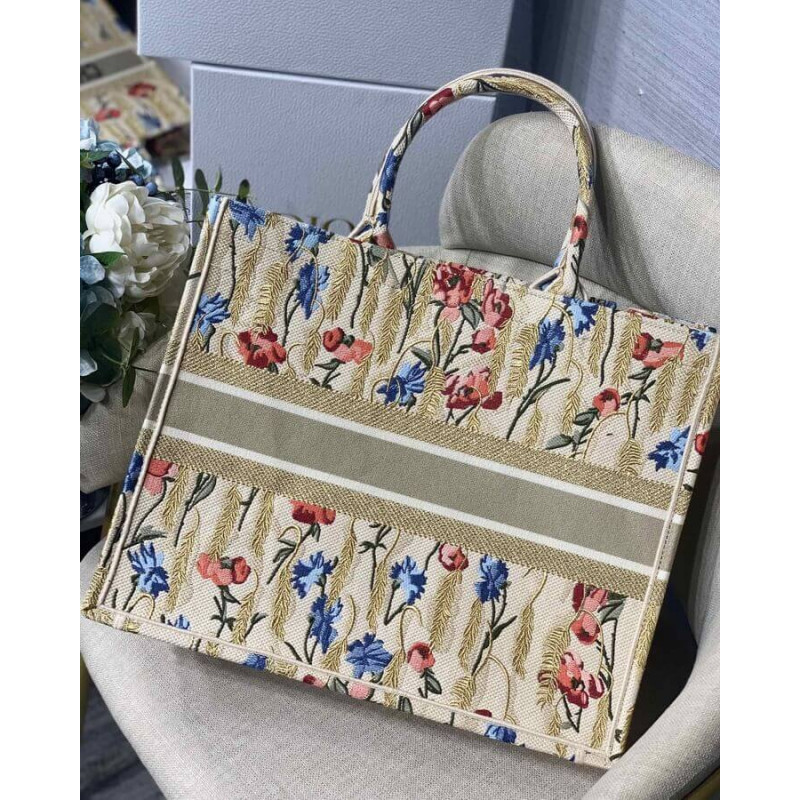 Replica Dior Book Tote In Hibiscus Metallic Thread Embroidery M1286 - Image 6
