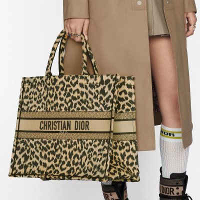 Alternative view of Replica Dior Book Tote Ricamo Mizza Beige Multicolore M1286