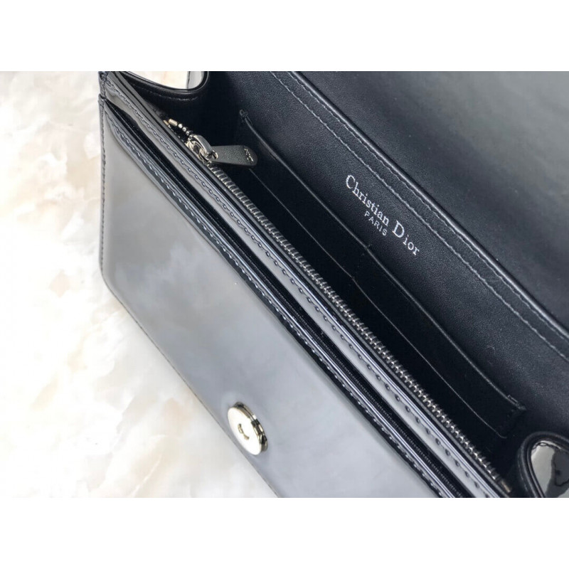 Replica Dior Diorama Wallet On Chain Pochette Bag - Image 9
