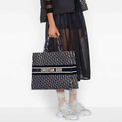 Alternative view of Replica Dior Oblique Embroidered Velvet Book Tote M1286Z