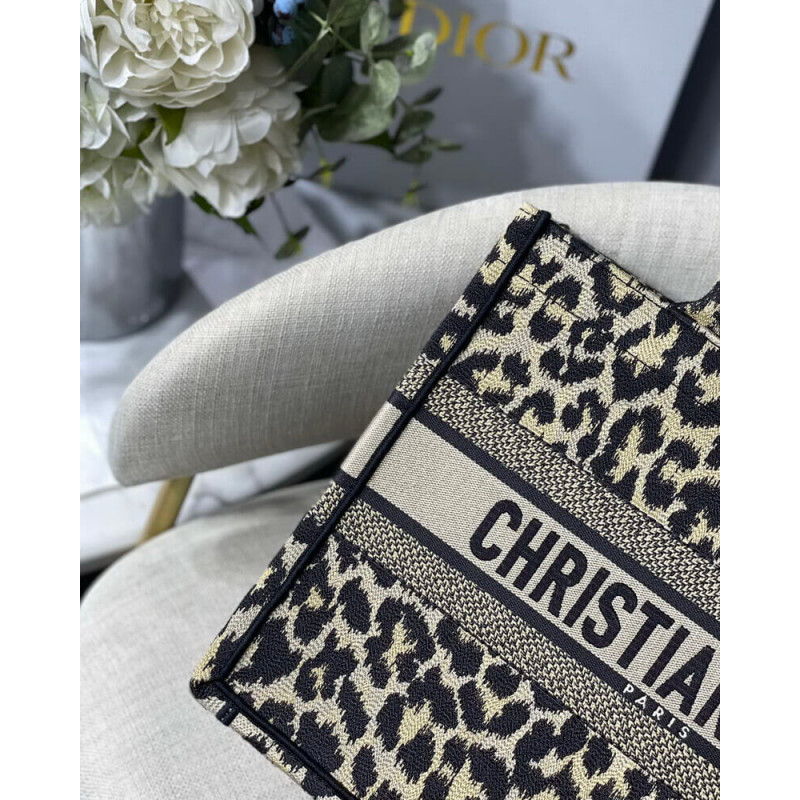 Replica Dior Small Book Tote Ricamo Mizza Beige Multicolore M1296 - Image 5