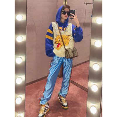 Alternative view of Replica Gucci Mini Shoulder Bag With Interlocking G In Gg Supreme 671620
