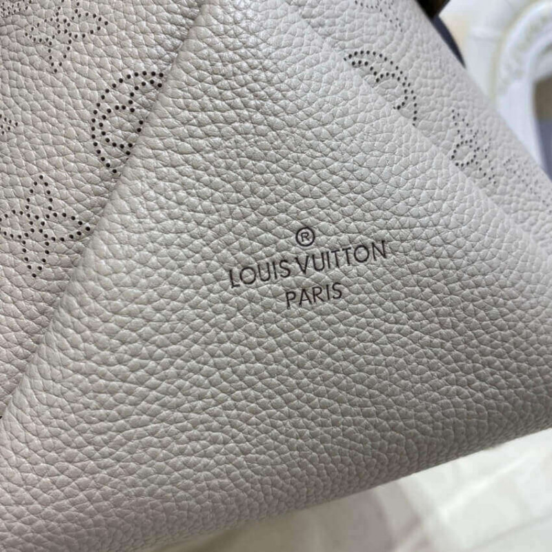 Replica Louis Vuitton Beaubourg Hobo Mm M56084 - Image 9