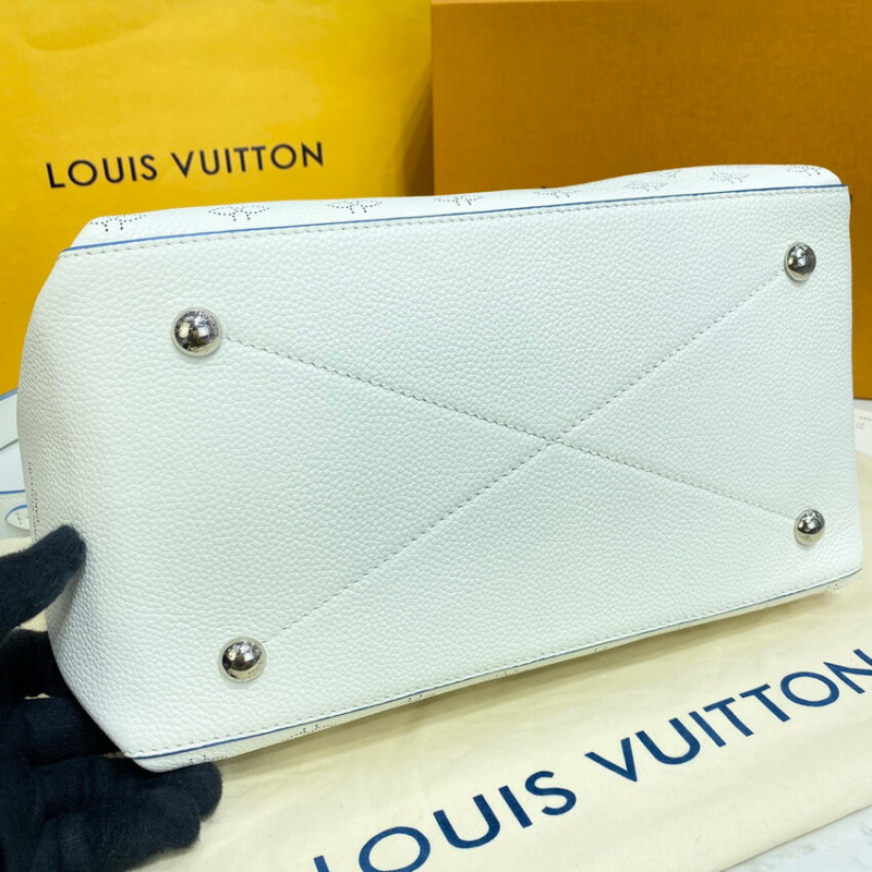 Replica Louis Vuitton Beaubourg Hobo Mm M58482 White - Image 6