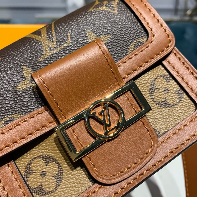 Replica Louis Vuitton Bumbag Dauphine Bb M68621 - Image 6