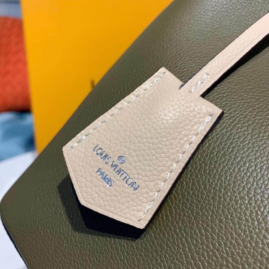 Replica Louis Vuitton Calfskin Leather Lockme Bucket M55439 - Image 7