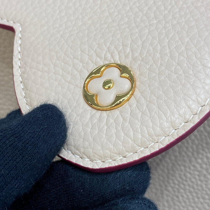 Replica Louis Vuitton Capucines Mm M58610 Eggshell/Lie De Vin Red - Image 10
