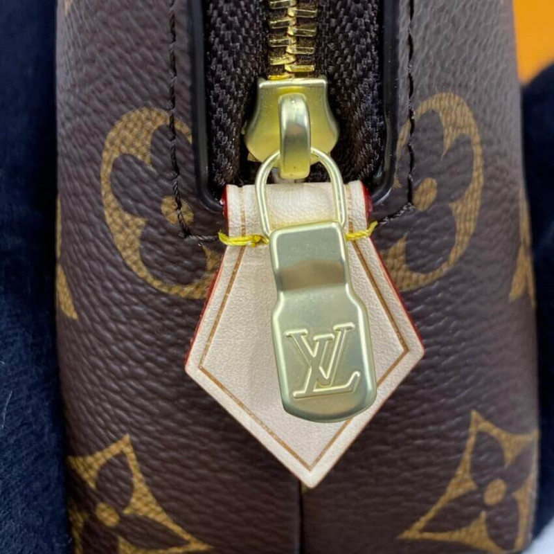 Replica Louis Vuitton Cosmetic Pouch Gm M47353 - Image 8