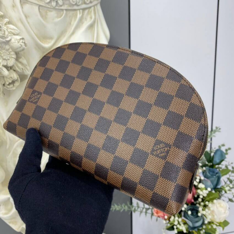 Replica Louis Vuitton Cosmetic Pouch Gm N23345 - Image 3