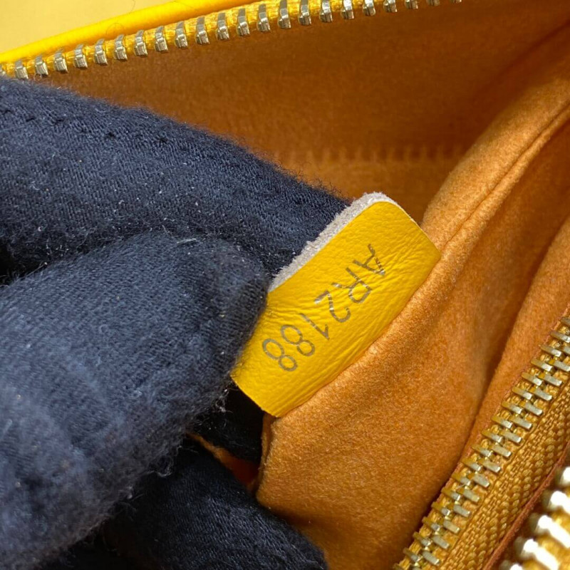 Replica Louis Vuitton Coussin Pm Bag M20378 Yellow - Image 14
