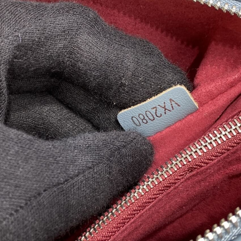 Replica Louis Vuitton Coussin Pm M58699 Bleu Glacier - Image 16