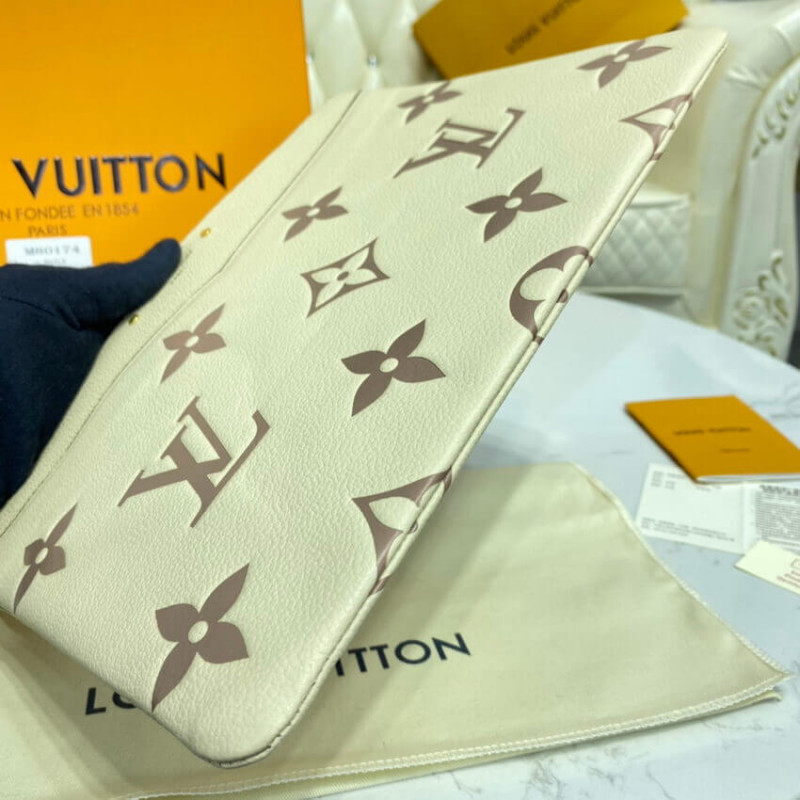 Replica Louis Vuitton Daily Pouch M80174 Cream - Image 5