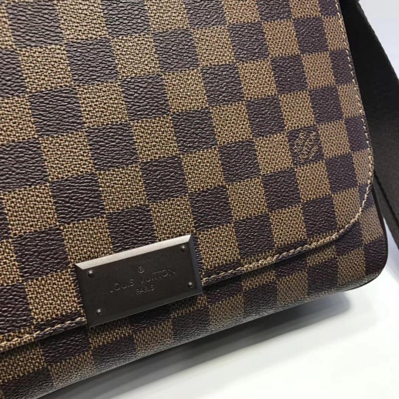 Replica Louis Vuitton Damier Ebene Canvas District Pm N41212 - Image 4