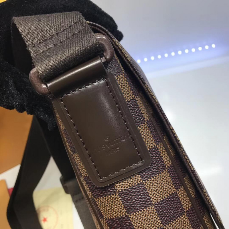 Replica Louis Vuitton Damier Ebene Canvas District Pm N41212 - Image 6
